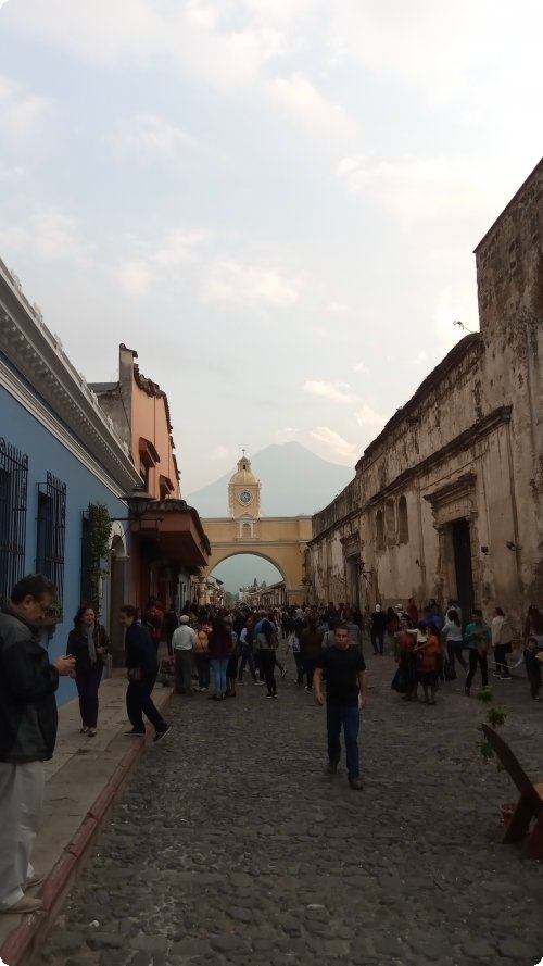 Antigua: Portal and Water Volcano